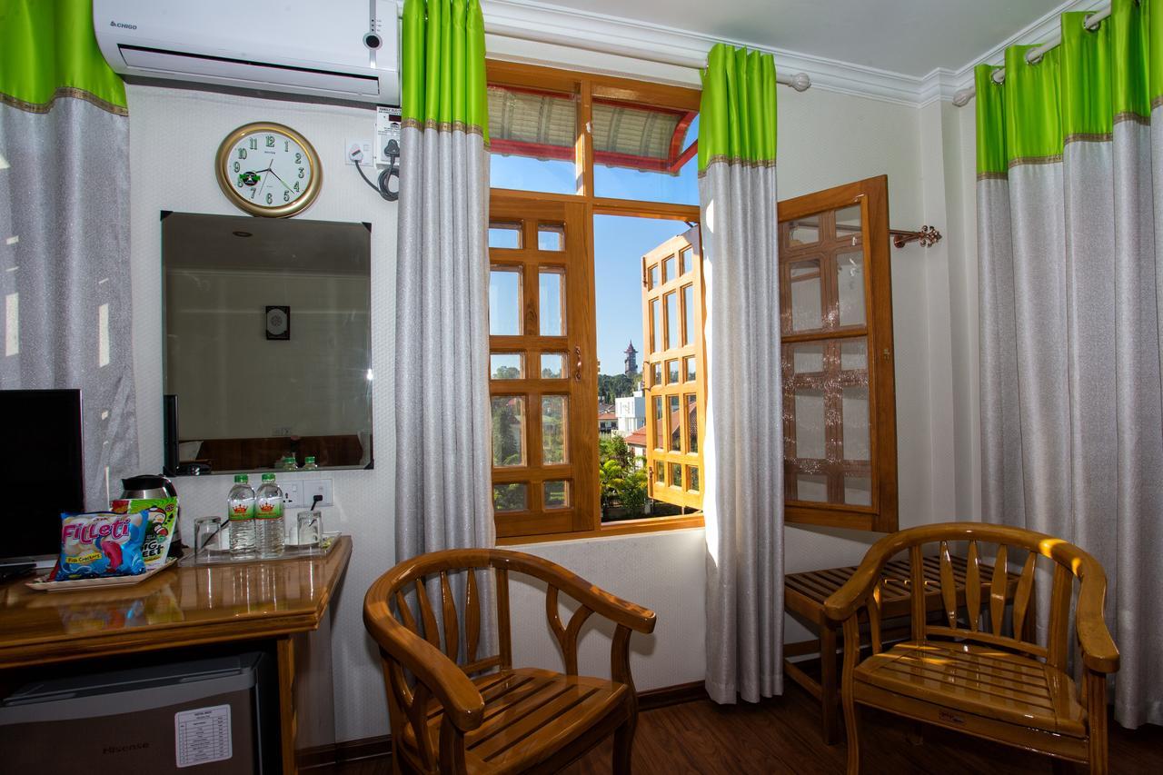 Hotel Rich Pyin Oo Lwin Extérieur photo