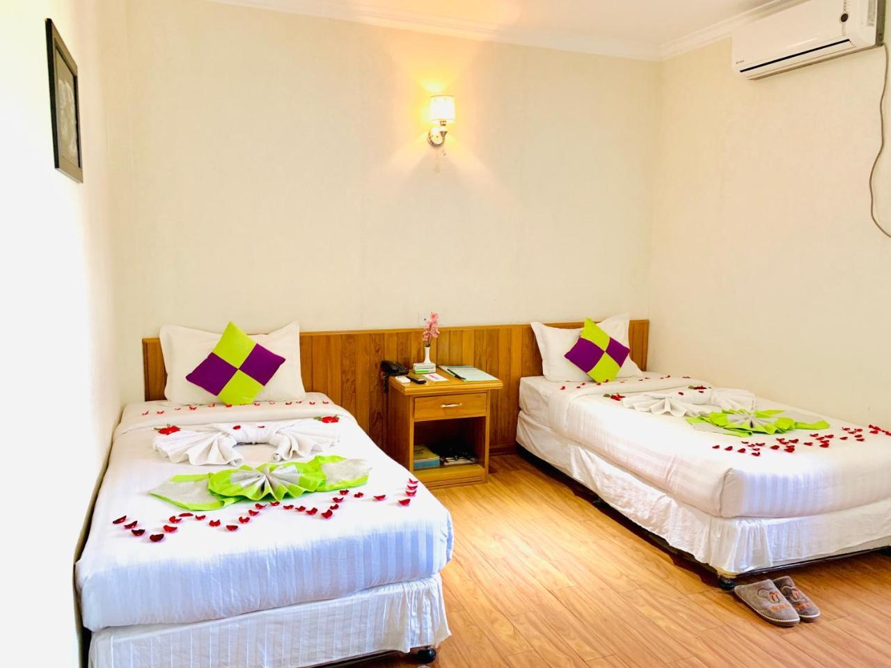 Hotel Rich Pyin Oo Lwin Extérieur photo